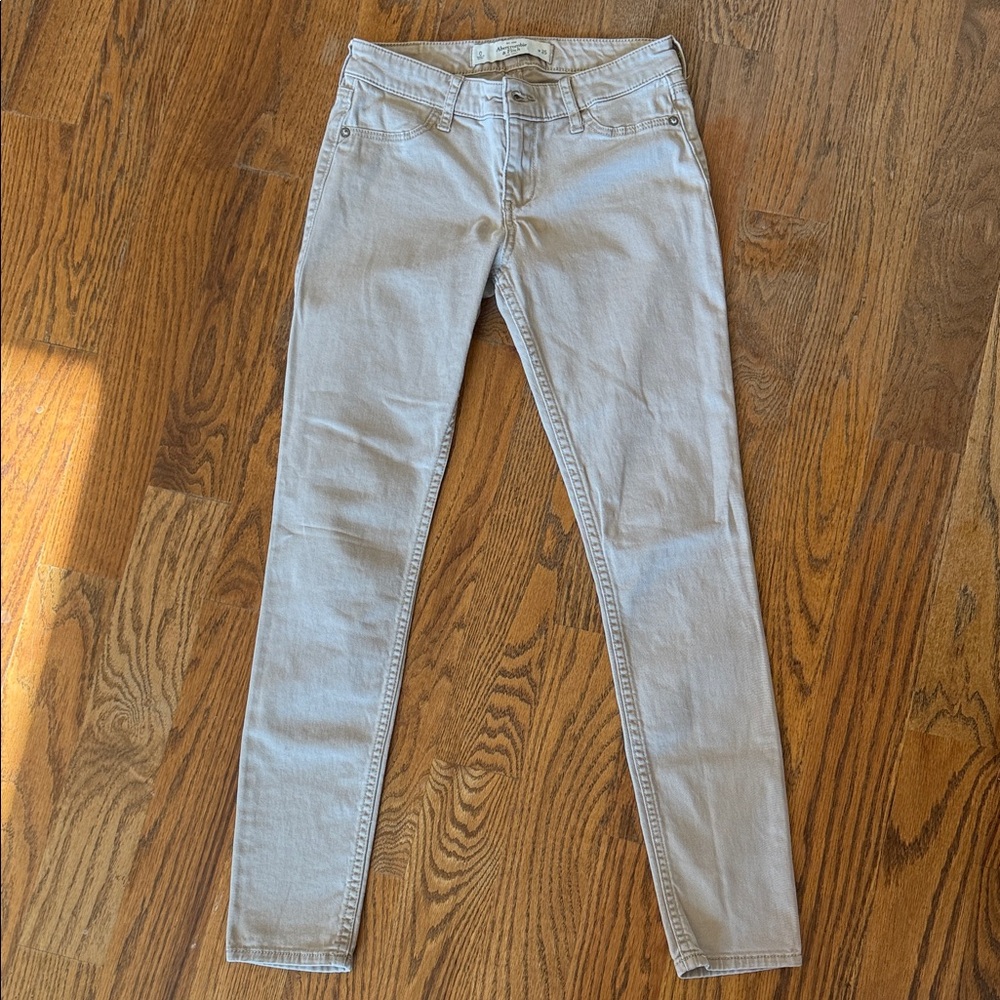Ultra High Rise Ankle Straight – Curve Love
Size 26 / 2L